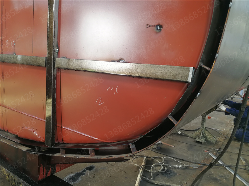 �|Դ�|�L18����